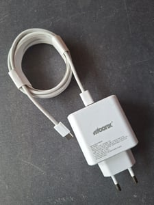 45W USB-C Schnellladegerät mit Kabel – Netzteil, Ladegerät & Ladeadapter für iPhone, Samsung, Xiaomi & Huawei – Weiß / Lightning 1 Meter Kunden-Foto 4