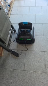 Poolroboter AIRROBO CP20, Kabelloser Poolsauger Reinigt den Boden, Wände, Wasserlinie, Poolreiniger-Staubsauger für Ein- und Oberirdi Kunden-Foto 3