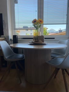 Tribesigns Tavolo da pranzo rotondo per 4 persone, tavolo da pranzo da 120 cm con base in metallo, tavoli da pranzo rotondi moderni, tavolo da cucina per sala da pranzo, soggiorno Foto del cliente 1