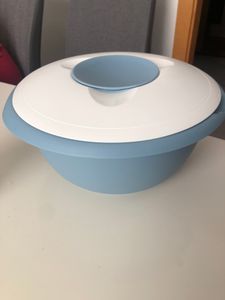 Westmark Rührschüssel mit zweigeteiltem Deckel, 2,5 l, blau/weiß, 3153227B Kunden-Foto 1