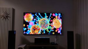 Samsung 75" Neo QLED QN94F 4K Vision AI Smart TV (2025), 190,5 cm (75"), 3840 x 2160 Pixel, Neo QLED, Smart-TV, WLAN, Schwarz Kunden-Foto 1