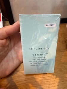 Vysokoúčinná antioxidačná kúra SkinCeuticals C E Ferulic Triple Fotografia od zákazníka č. 1