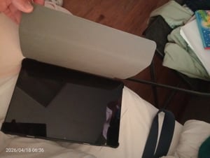 Xiaomi Redmi Pad 2 Hülle - Coverup Tri-Fold Ständer Klapphülle mit Schlaf/Wach-Funktion - Don't Touch Kunden-Foto 2