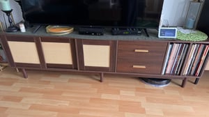 Merax TV-kast, 190 cm, geschikt voor een 75-inch televisie, dressoir met rieten deuren, 2 lades, 6 poten, veel opbergruimte, woonkamer, bruin Klantenfoto 1