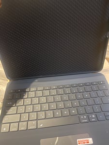 Pouzdro s klávesnicí a touchpadem pro iPad Pro 12,9 palce – pouzdro s klávesnicí Fotografie od zákazníka č. 1