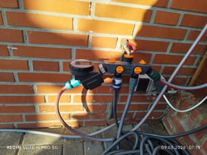 Rozbočovač Brandson so 4 výstupmi, rozbočovač na záhradnú hadicu, rozbočovač vody, rozbočovač na hadicu, 3/4" a 1/2", rozbočovač na hadicu s kohútikom pre zavlažovanie záhrady Fotografia od zákazníka č. 1