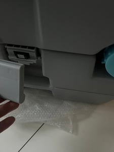 VEVOR Inodoro portátil con depósito de aguas residuales extraíble de 30 l y 200 descargas, inodoro de camping, inodoro de viaje con indicador de nivel, adecuado para viajes en autocaravana, camping, senderismo, excursiones en barco y excursiones. Foto del cliente 2