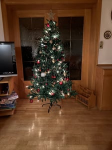 COSTWAY Albero di Natale artificiale da 180 cm, albero di Natale con supporto in metallo, albero di Natale con aghi in PVC, albero di Natale artificiale con sistema pieghevole, verde Foto del cliente 6