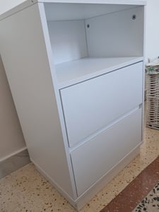 FCH Comodino, tavolino con stazione di ricarica con ripiano aperto, 2 cassetti, 40 x 30 x 60 cm, nero Foto del cliente 4