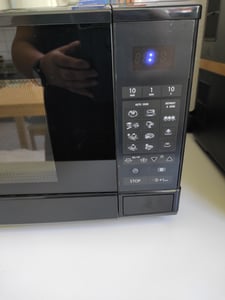 Silva Schneider HandelsgesmbH Forno a microonde 800W 20L Elettronico nero Foto del cliente 2