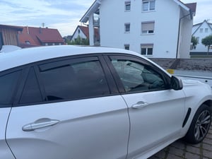 GP Windabweiser Für  Bmw X5 F15 2011-2018 4tlg GP Regenabweiser, Schwarz, Getönt, Aerodynamisch, Einfache Montage, Befeistigung mit Clips Kunden-Foto 2