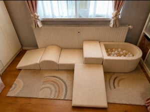 COSTWAY 5 TLG. Schaumstoffbausteine, Riesenbausteine mit Bällebad, Großbausteine zum Toben&Klettern, Kletterblöcke Softbausteine, Ohne Spielbälle Rosa Kunden-Foto 1