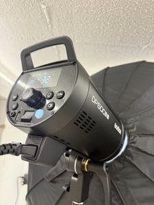 Godox DP800III-V Ulepszona studyjna lampa błyskowa o mocy 800 Ws GN126 5600 ¡À 200 K Oświetlenie błyskowe Wbudowana bezprzewodowa lampa błyskowa 2,4 G X-System Mocowanie Bowens Fotograficzne lampy błyskowe do portretów ślubnych Modowa fotografia reklamowa Zdjęcie produktu od klienta nr 1