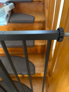 KIDIZ® Schutzgitter für Treppen | Tür, Auto Close Kindertreppengitter ohne Bohren | 90° Stop, Absperr Türschutzgitter, schwenkbare Trennwand, Treppenschutzgitter, Klemmen Kunden-Foto 1