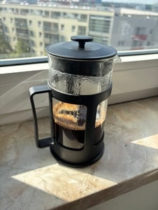 Cafetière à piston en acier inoxydable avec filtre de 11 cm de diamètre, 1 litre, double paroi, pour café et thé, camping, maison, bureau, Retoo Photo du client 2
