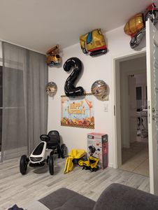 Mercedes-Benz Kinder Gokart (3–7 Jahre) – Offiziell Lizenziert, mit EVA-Reifen, Verstellbarem Sitz, Handbremse & Ledersitz – Pedal Gokart Kinder Weiß Kunden-Foto 3