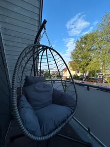 Makika Hängesessel mit Gestell höhenverstellbar aus Polyrattan in Grün / Grau Kunden-Foto 3