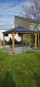 Sunjoy Zedernholz Gazebo / Pavillon 3x3 PIRIN - 336cm x 336cm, braun Kunden-Foto 2