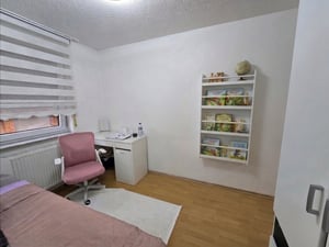 Étagère pour enfants COSTWAY, étagère pour enfants à 4 tablettes, étagère murale en bois pour jouets et livres, étagère de rangement étroite, 56 x 12 x 107 cm, rose Photo du client 1