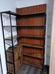 VEVOR Scaffale angolare a 7 livelli, supporto angolare alto Scaffale espositivo Scaffale di stoccaggio con struttura in metallo e ripiani in legno, scaffale verticale (91 kg per livello) Scaffale espositivo per camera da letto Soggiorno Ufficio Marrone Foto del cliente 2