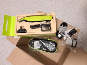 Philips OneBlade QP2724/10 + custodia + 2 accessori per il corpo Foto del cliente 2