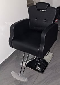 Fauteuil de coiffure COSTWAY avec repose-tête, dossier, rotation à 360°, réglable en hauteur, capacité jusqu'à 150 kg Photo du client 1