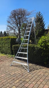 Drabina ogrodowa 3-stopniowa aluminiowa Niwaki (149x125x183 cm) aluminium Zdjęcie produktu od klienta nr 1