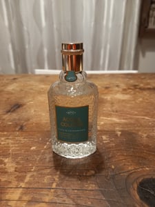 4711 Acqua Colonia® Yuzu & Cedarwood | Eau de Cologne - fokussierend - Wellness für die Sinne | 100ml Natural Spray Foto del cliente 1