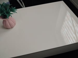 Couchtisch Lärketorp 115 x 55 x 31 cm Beistelltisch Sofatisch Wohnzimmertisch Kaffeetisch Weiß Kunden-Foto 1
