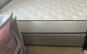 DEWINNER Matratze 160 x 200 cm, Matratze aus Memory-Schaum mit hoher Dichte, mittlere Härte, Dicke 25 cm, hypoallergen, isolierter Schlaf, 7 Zonen Kunden-Foto 3