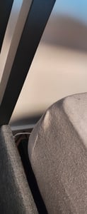 Čalouněná postel Fortuna Lai 140x200 cm s USB a zásuvkami, postel pro mladé Manželská postel s roštem a úložným prostorem, úložná postel s LED diodou, povlečení, černá barva Fotografie od zákazníka č. 2