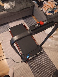 Klappbares Laufbänder – 3-in-1-Laufband mit 7 % Steigung – Walking Pad 1–8 km/h einstellbar – Lauffläche 38,5 x 90 cm - 2.5 ps Laufpad bis 130 kg Kunden-Foto 13