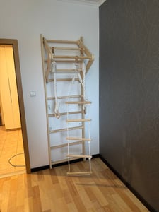 Juskys Sprossenwand für Kinder - Indoor Klettergerüst mit Turnringen und Strickleiter Kunden-Foto 1