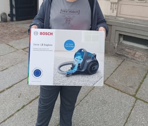 Bosch Bodenstaubsauger BGS05A220, 700 W, Zylinder-Vakuum, Trocken, Beutellos, Hygienefilter, Zyklonal Kunden-Foto 1