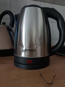 Hoffmans 2 Liter Glas Wasserkocher Teekocher 2000 Watt mit LED Beleuchtung HM-2513 Schwarz Kunden-Foto 3