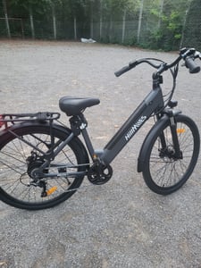 HillMiles: Bicicletas eléctricas, bicicletas eléctricas urbanas y bicicletas holandesas eléctricas con batería de 36V y 13Ah, con una autonomía de hasta 80-100 km, cambio Shimano de 7 velocidades, motor de 250W y velocidad máxima de 25 km/h. Modelo: MileCity1 Foto del cliente 20