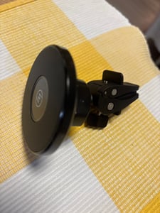 Wicked Chili KFZ Magsafe Magnet Autohalterung für Apple iPhone 17 16 15 14 13 12 - Magnetische Handyhalterung Lüftung - Auto Halterung Lüftungsgitter Lüftungsschlitze Vent Mount Lüfterhalterung Kunden-Foto 1