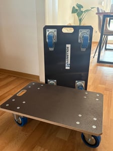 Rollbrett24® Expert – Transportroller 60x40 cm – 850 kg Traglast – 360° kugelgelagerte Rollen & Rutschhemmende 15 mm Siebdruckplatte – Möbelhund Umzug Kunden-Foto 1