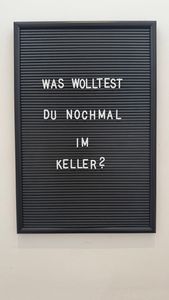 Relaxdays Letterboard, 145 Buchstaben, Zahlen, Sonderzeichen, 30x30 cm, Buchstabentafel zum Stecken, Kunststoff, silber Kunden-Foto 1