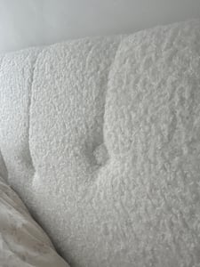 UnboxG Boxspringbed 140x200 cm, teddypluche, crème kleur, met opbergruimte & USB-poort, hydraulisch verstelbaar – bed met opbergruimte Klantenfoto 4