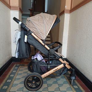 Daliya® Rapidy Buggy / Kinderwagen 0-36 Monate / Sportwagen mit Liegeposition / Wickeltasche, Winterfußsack, Ess- & Spieltisch Linen Khaki – Gold Kunden-Foto 6