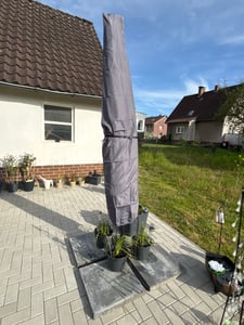 KINGSLEEVE® Sonnenschirm Abdeckung bis Ø 350 cm mit Stab Winterfest Wetterfest Robust Reißfest Groß Wasserabweisend Schutzhülle Plane Abdeckplane Grau Kunden-Foto 1