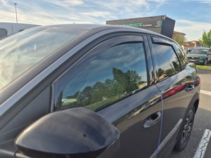 Deflettori Per Peugeot 3008 2017-2024 4 Pezzi GP Foto del cliente 5
