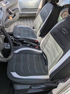 5-Sitzer Auto Sitzbezüge Universal Kunstleder Komplettset Schonbezüge Autositzbezüge Vollschutz für PKW Innenraum Zubehör, Schwarz Kunden-Foto 1