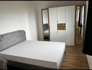Yaheetech Polsterbett mit höhenverstellbarem Kopfteil Doppelbett 160×200cm Stoffbett Jugendbett Gepolstertes Bett Bettrahmen mit Lattenrost Hellgrau Kunden-Foto 9