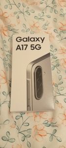 Samsung Galaxy A17 5G, 17 cm (6.7"), 4 GB, 128 GB, 50 MP, Android 15, Šedá Fotografia od zákazníka č. 1