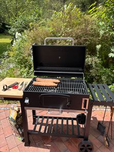 TAINO HERO XXL Smoker Holzkohle-Grill BBQ Grillwagen Standgrill Kunden-Foto 4