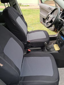 Autositzbezüge für Skoda Kamiq BJ ab 2019 – Schonbezüge für Fahrer- und Beifahrersitz in Schwarz/Blau Kunden-Foto 1