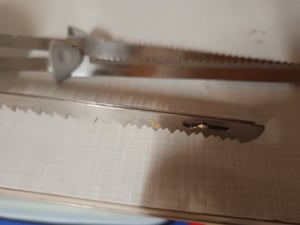 Adler AD 4512 Elektromesser - 2 Edelstahlklingen (Universal & Tiefkühl), 200 W Kunden-Foto 3