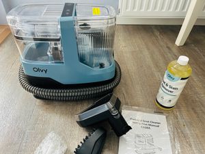 Olvy Teppichreiniger Waschsauger 17.000 PA – Leistungsstarker Nasssauger Polsterreiniger für Sofa, Auto & Teppich inkl. Zubehör & Reinigungsmittel Kunden-Foto 7